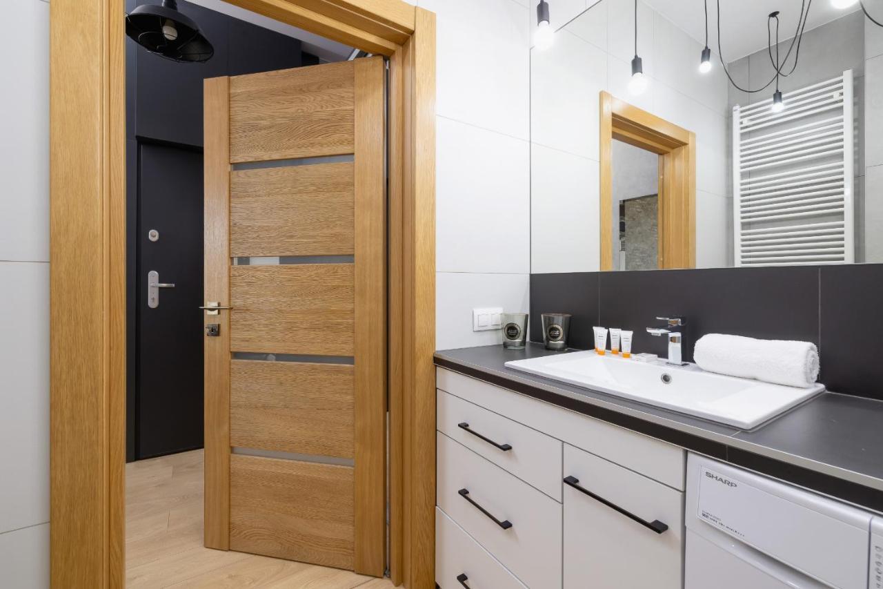Krakow Studio With Parking & Terrace Near Zalew Bagry By Renters Prestige Exterior foto